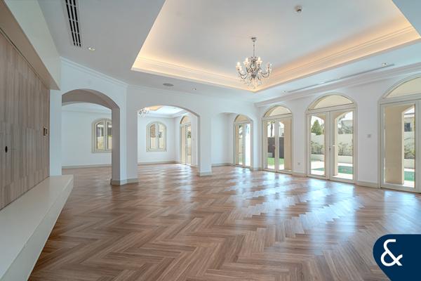 New Listing - Private Pool - Open Plan Layout